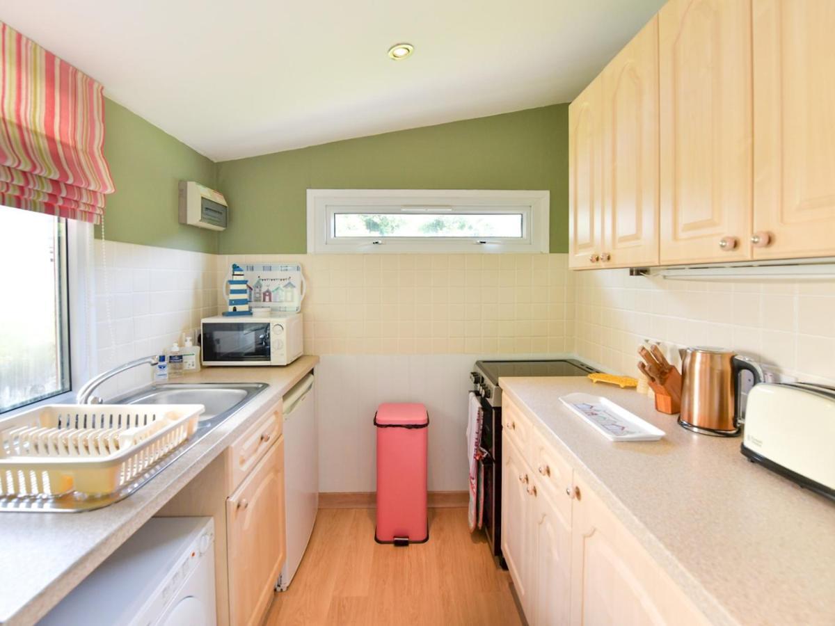 Pass The Keys Gower Beach Staycation Caswell Bay - Sleeps 4 Swansea Exteriér fotografie